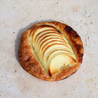 Apple puff pastry